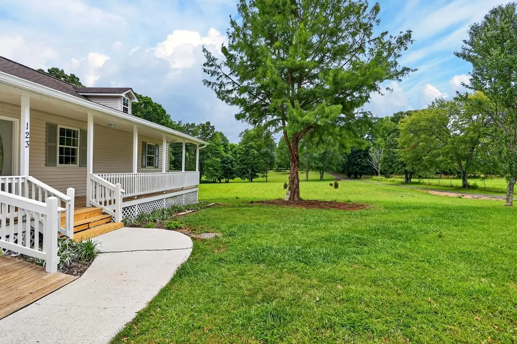 123 Fields Garrett Road Crossville TN 38572