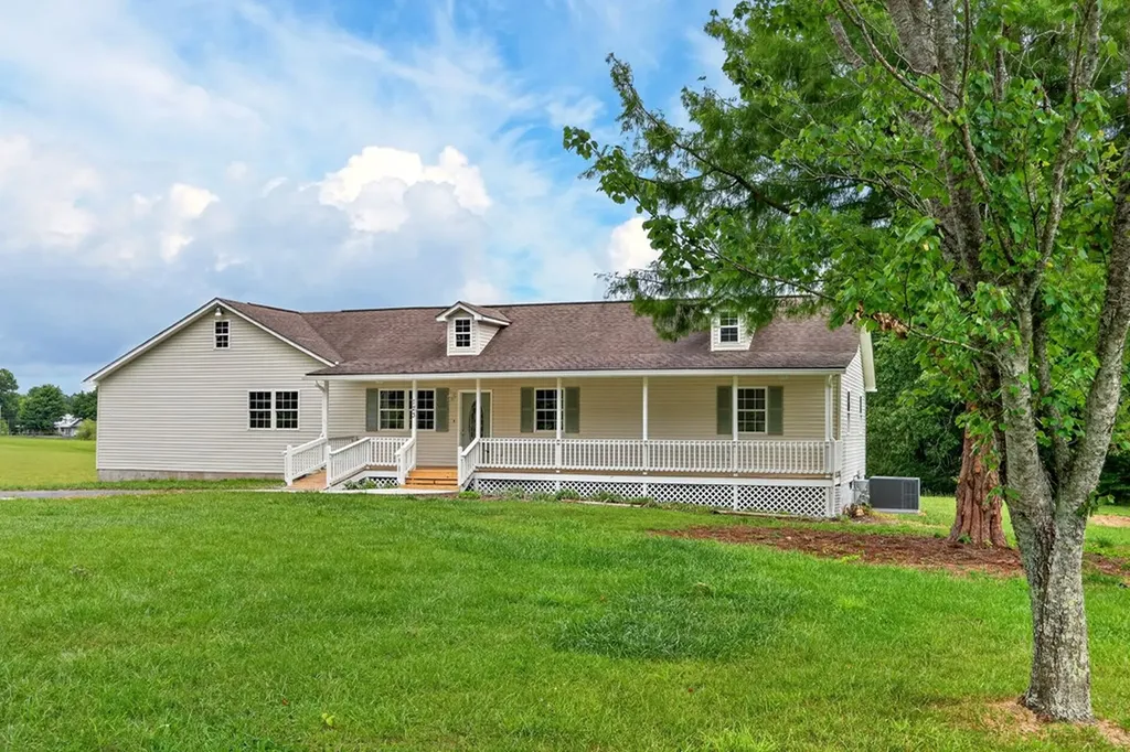 123 Fields Garrett Road Crossville TN 38572