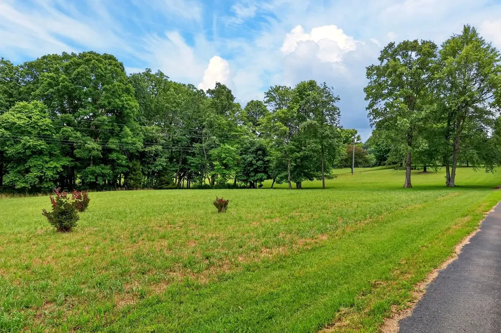 123 Fields Garrett Road Crossville TN 38572