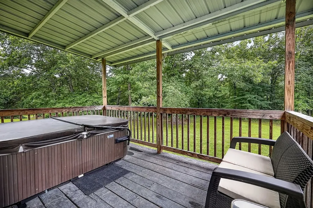 1400 Orlie Young Road Crab Orchard TN 37723