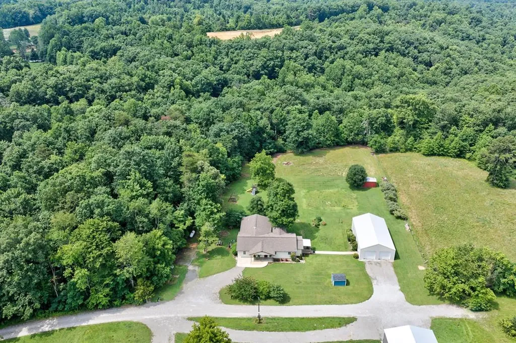 129 Melton Lane Monterey TN 38574