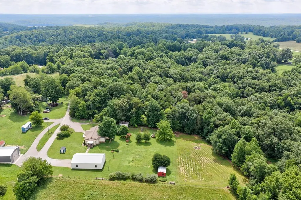 129 Melton Lane Monterey TN 38574