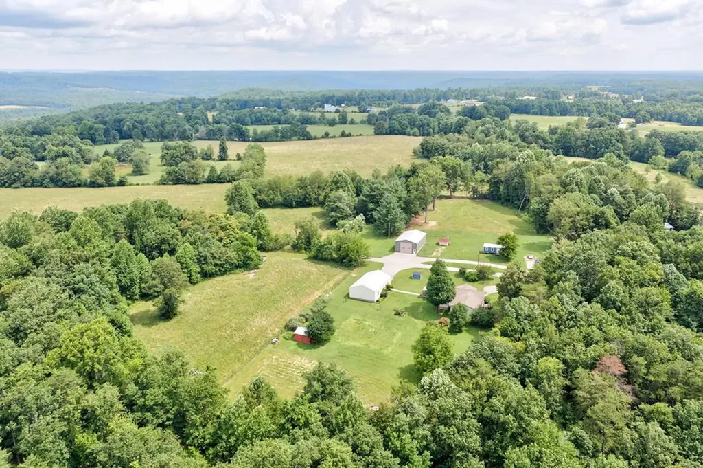 129 Melton Lane Monterey TN 38574