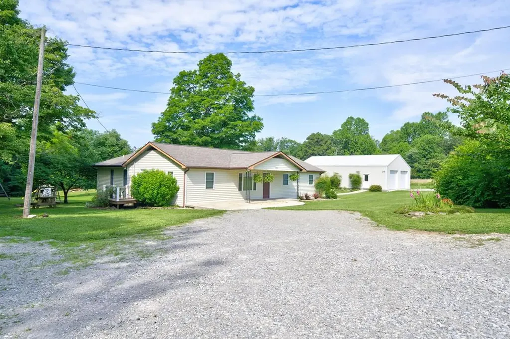 129 Melton Lane Monterey TN 38574