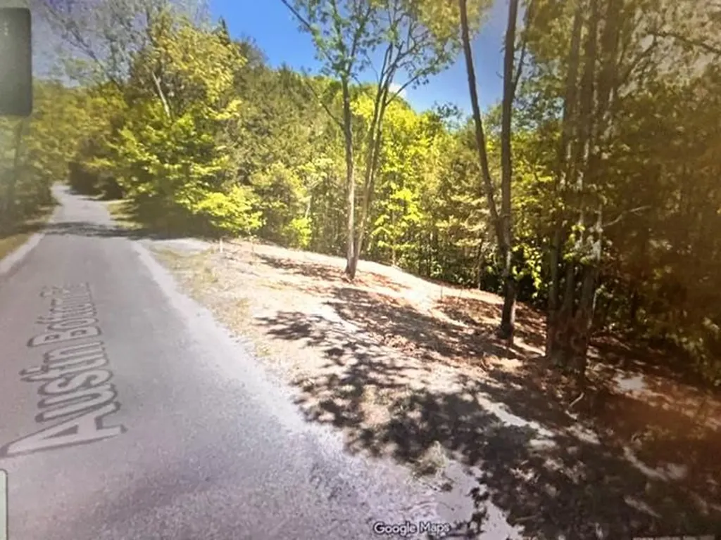 2415 Austin Bottom Road Baxter TN 38544