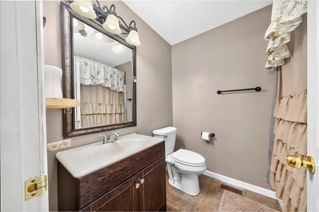 4515 Maple Shade Circle Cookeville TN 38501