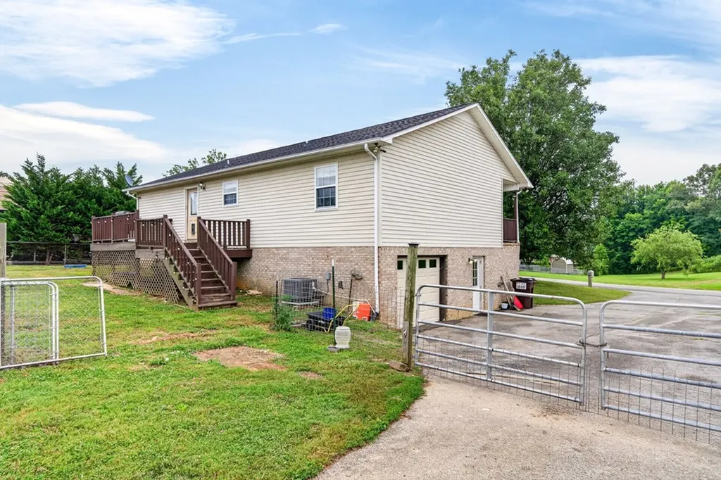 4515 Maple Shade Circle Cookeville TN 38501