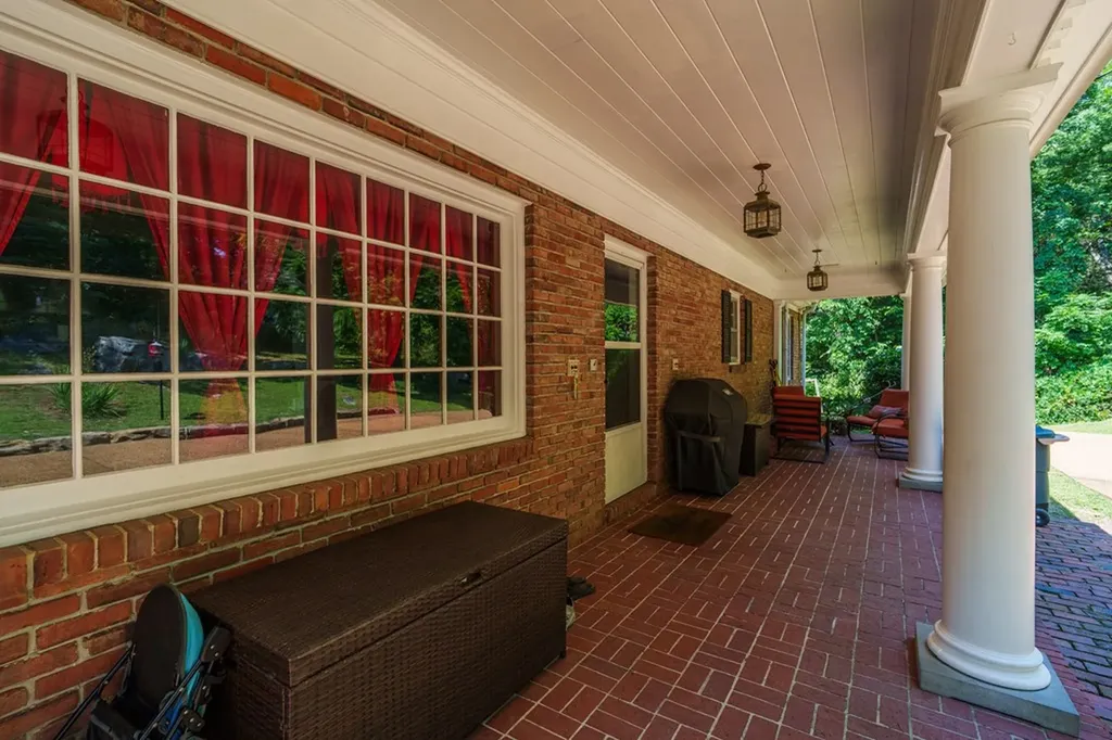 423 Hillcrest Drive Livingston TN 38570