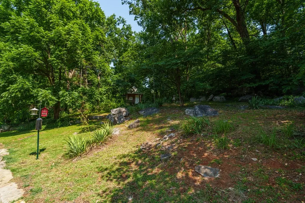 423 Hillcrest Drive Livingston TN 38570