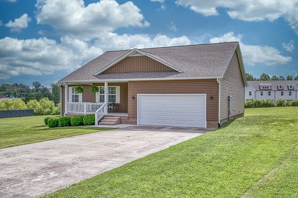 320 Valley Pointe Drive Baxter TN 38544