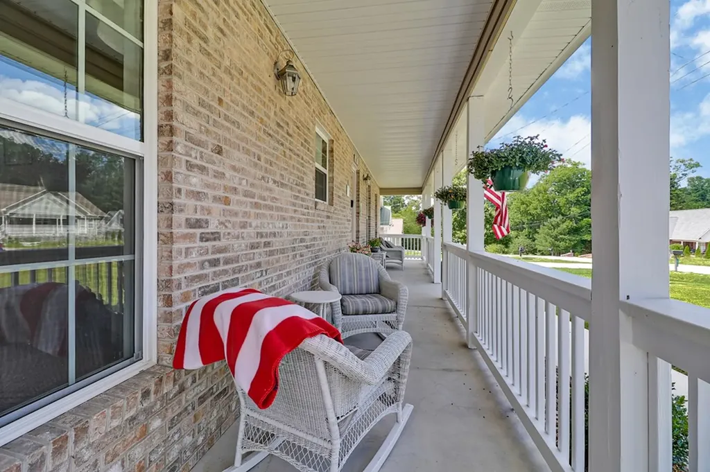 21 Knights Way Crossville TN 38571