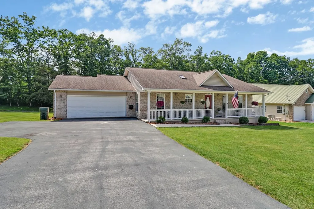 21 Knights Way Crossville TN 38571