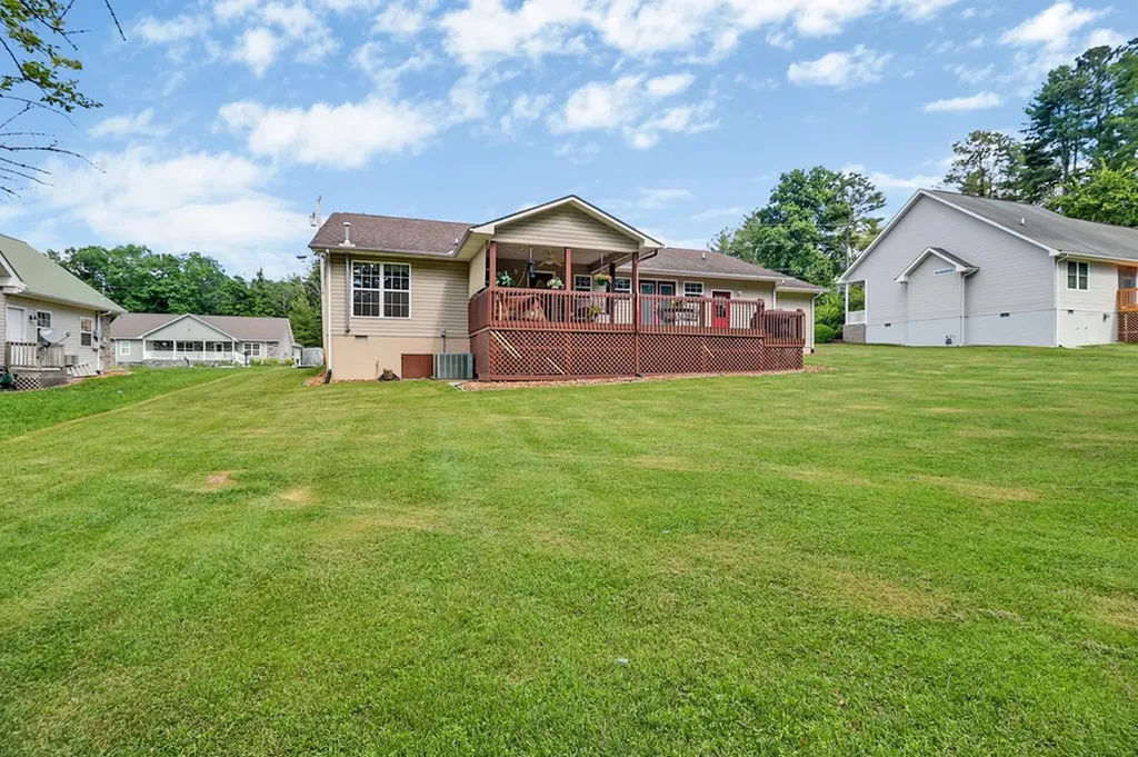 21 Knights Way Crossville TN 38571