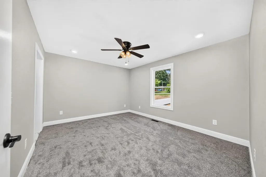430 Rhododendron Circle Crossville TN 38555