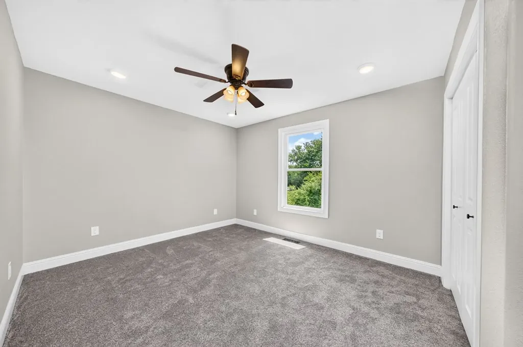 430 Rhododendron Circle Crossville TN 38555