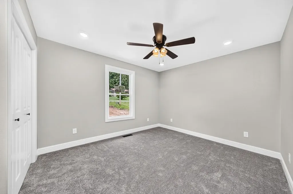 430 Rhododendron Circle Crossville TN 38555