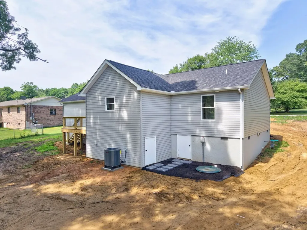 430 Rhododendron Circle Crossville TN 38555