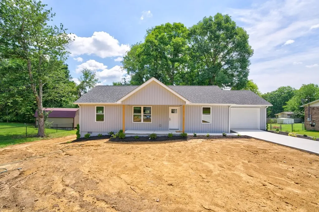 430 Rhododendron Circle Crossville TN 38555