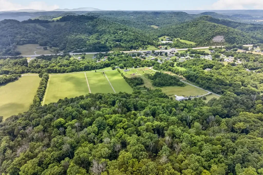 18 Ac E Main Street Dowelltown TN 37059