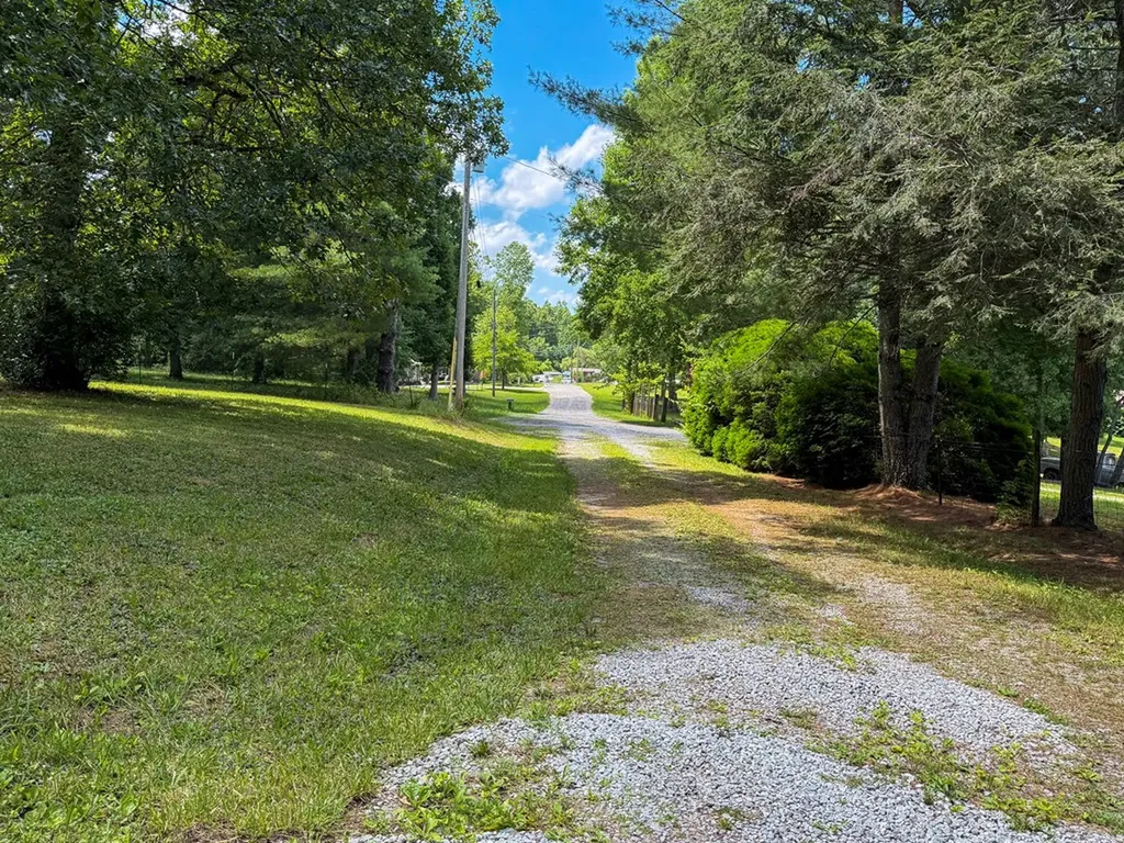 102 Skyline Court Crossville TN 38572
