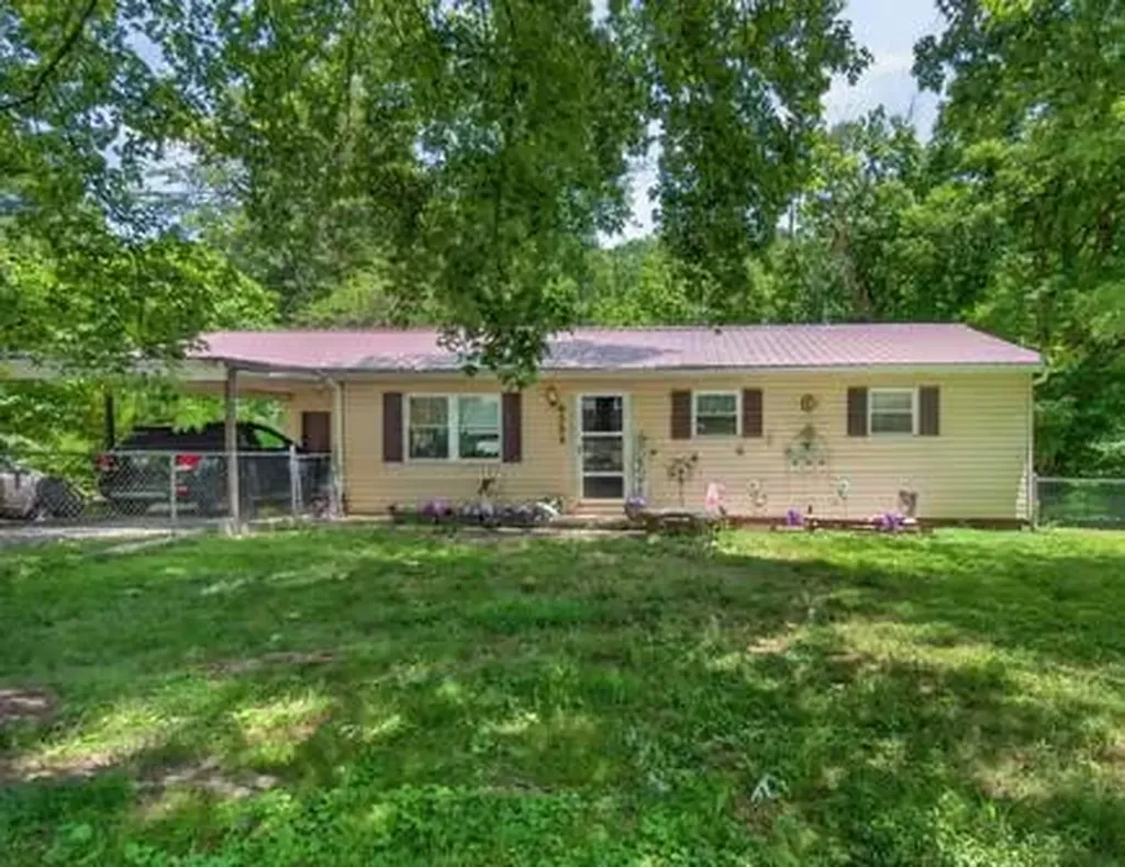 4554 S Creek Drive Cookeville TN 38506