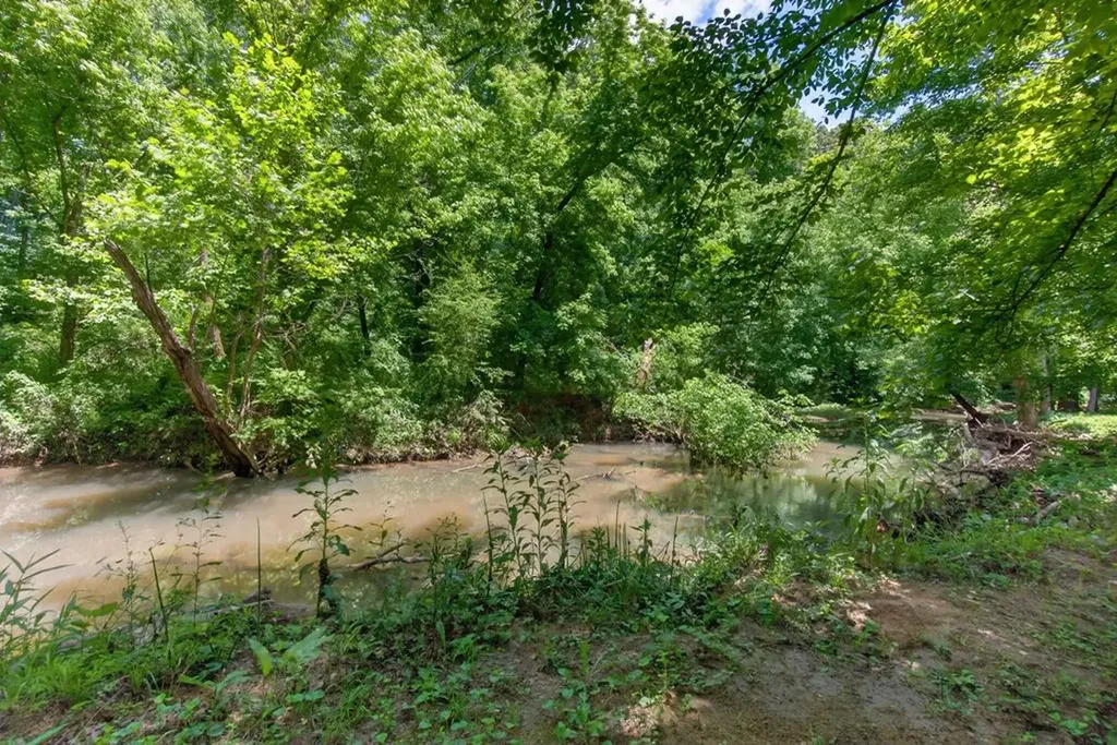 4554 S Creek Drive Cookeville TN 38506