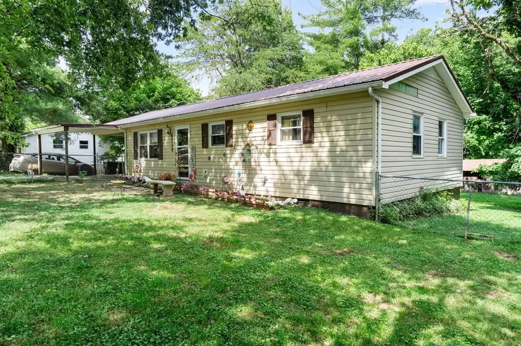 4554 S Creek Drive Cookeville TN 38506