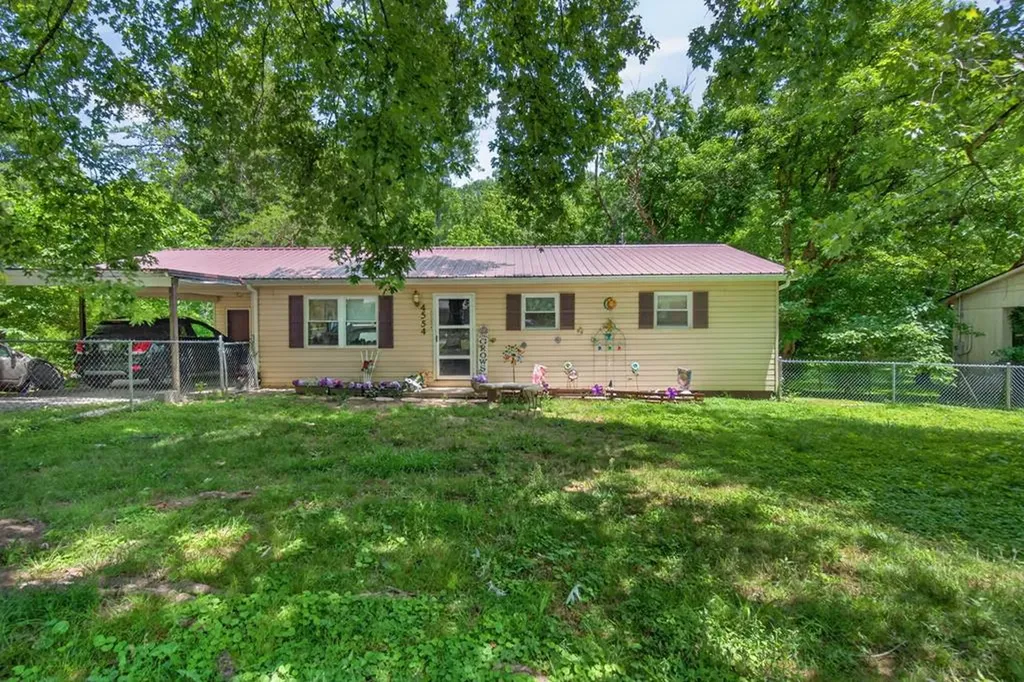 4554 S Creek Drive Cookeville TN 38506