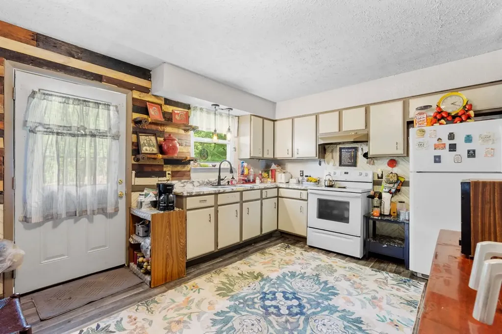 4554 S Creek Drive Cookeville TN 38506