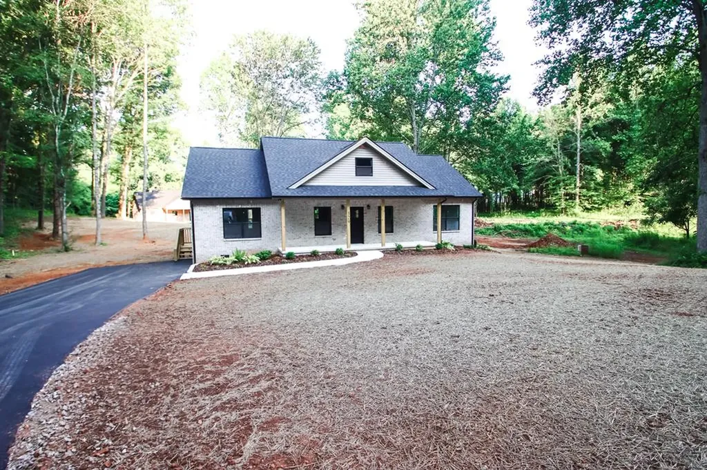 329 Webb Road Sparta TN 38583
