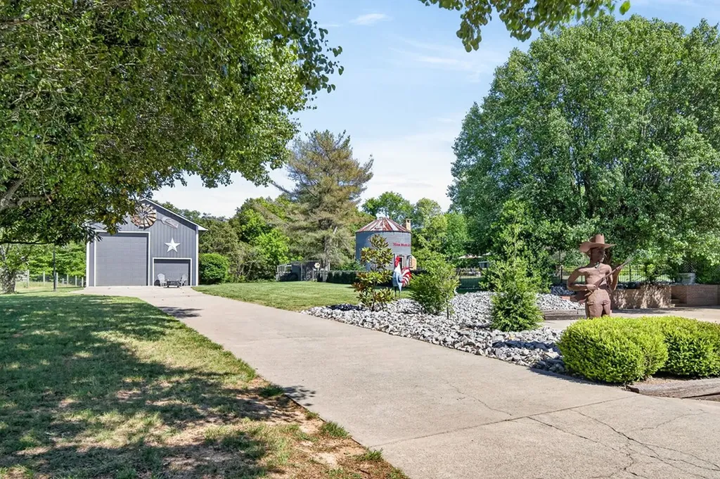 2235 Hidden Cove Road Cookeville TN 38506-7058