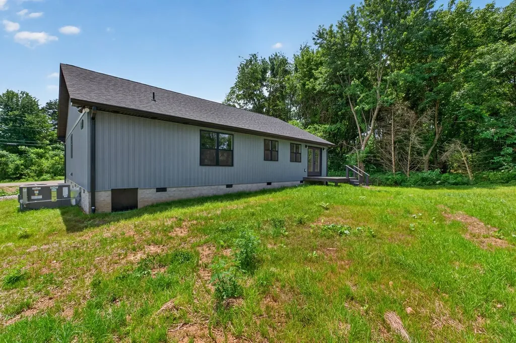 215 James Holman Road Sparta TN 38583