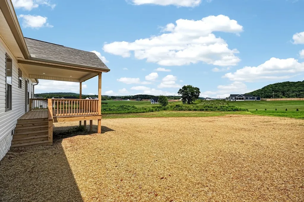 555 Dairy Barn Sparta TN 38583