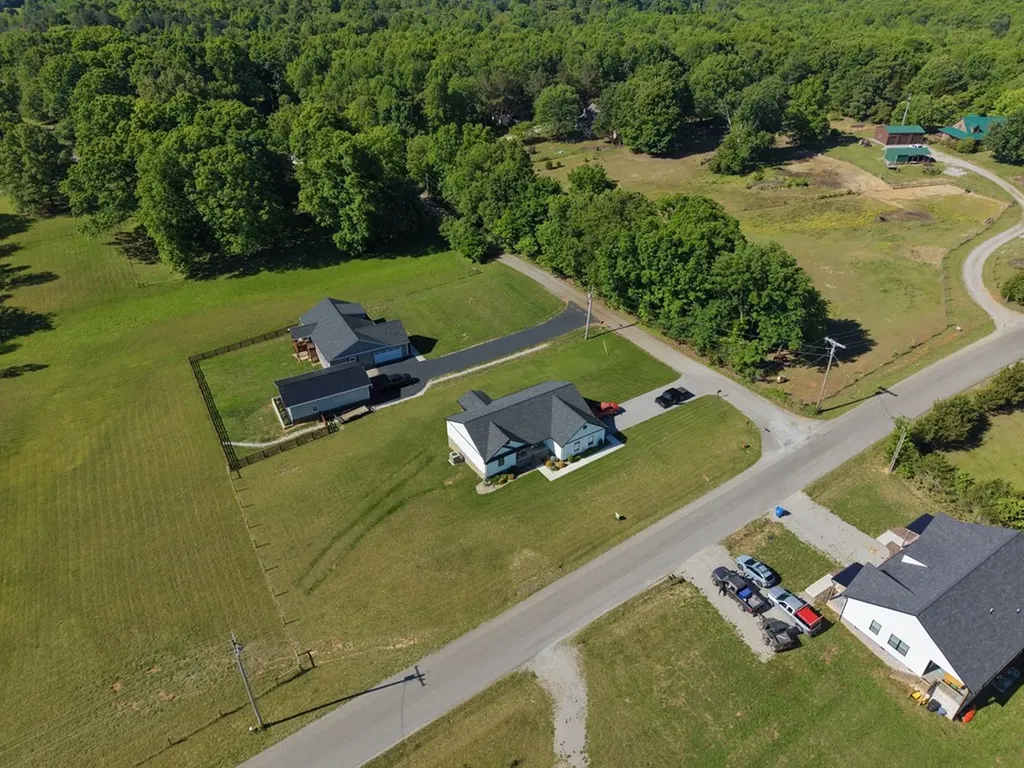 103 Joe Harris Lane Cookeville TN 38506