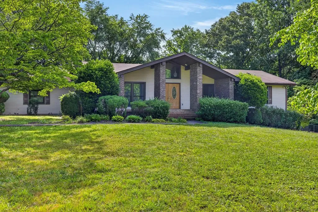 2650 Oak Park Drive Cookeville TN 38506