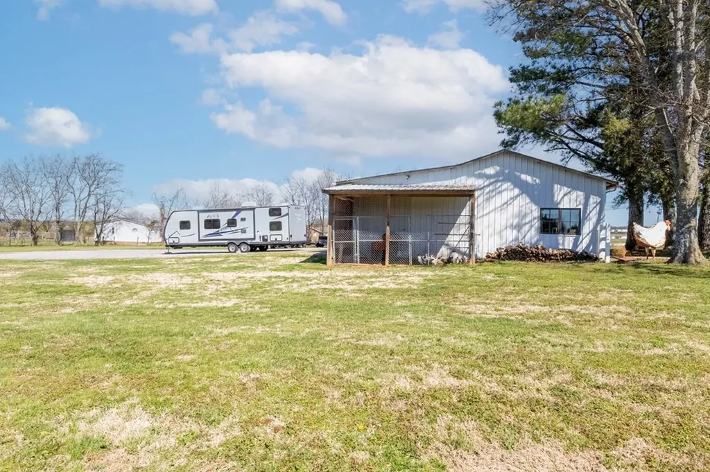 2484 Coles Ferry Pike Lebanon TN 37087