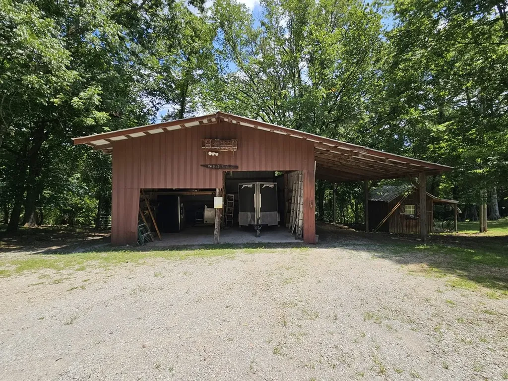 294 Lakeside Drive Carthage TN 37030-2324