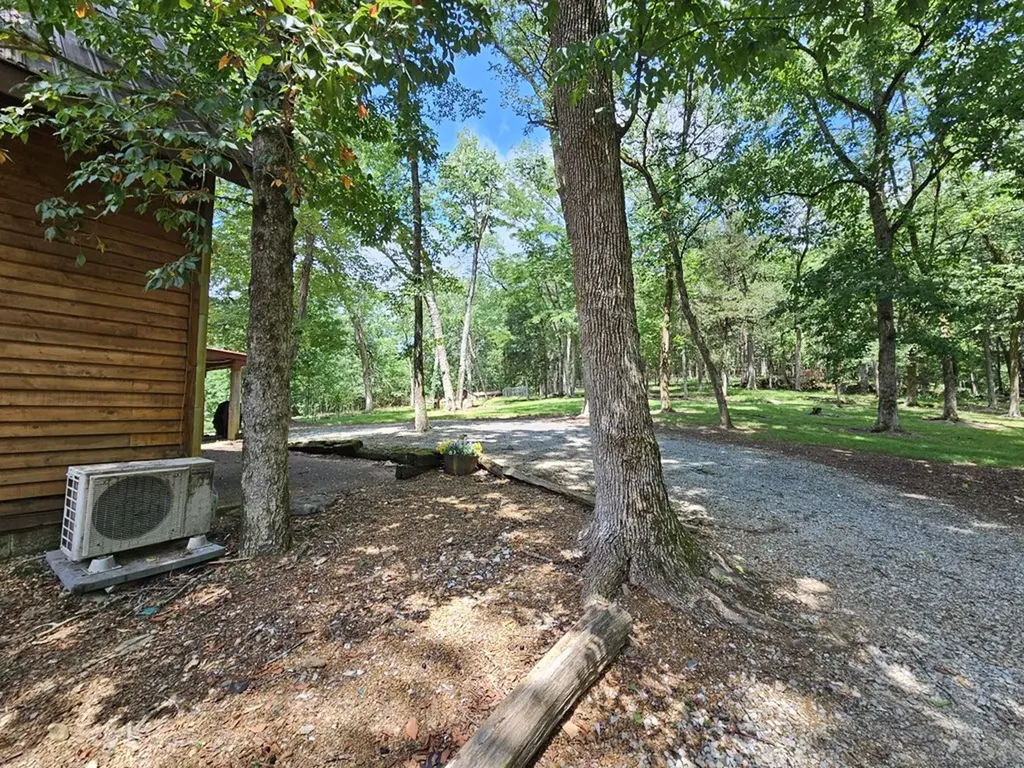 294 Lakeside Drive Carthage TN 37030-2324