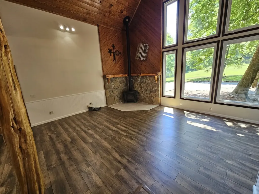 294 Lakeside Drive Carthage TN 37030-2324
