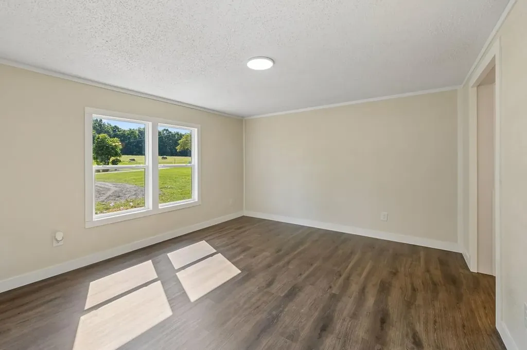 5219 Hancock Road Silver Point TN 38582-6131