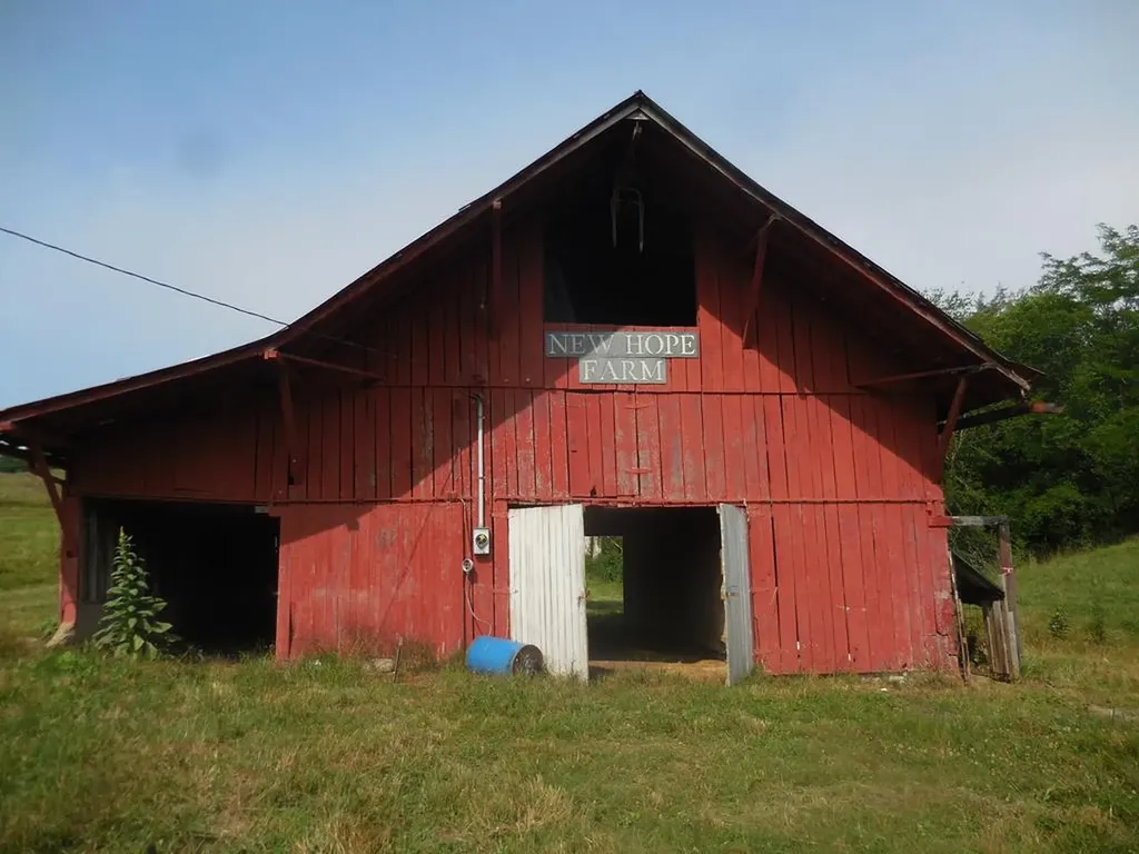 0 Flynns Lick Lane Gainesboro TN 38562