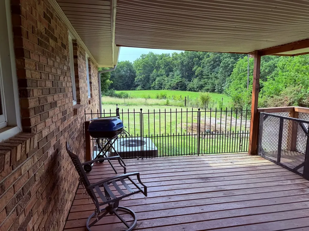 1589 Potato Farm Road Crossville TN 38571
