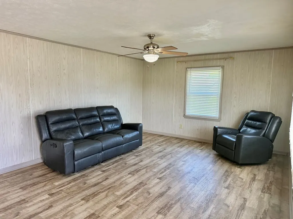 1589 Potato Farm Road Crossville TN 38571