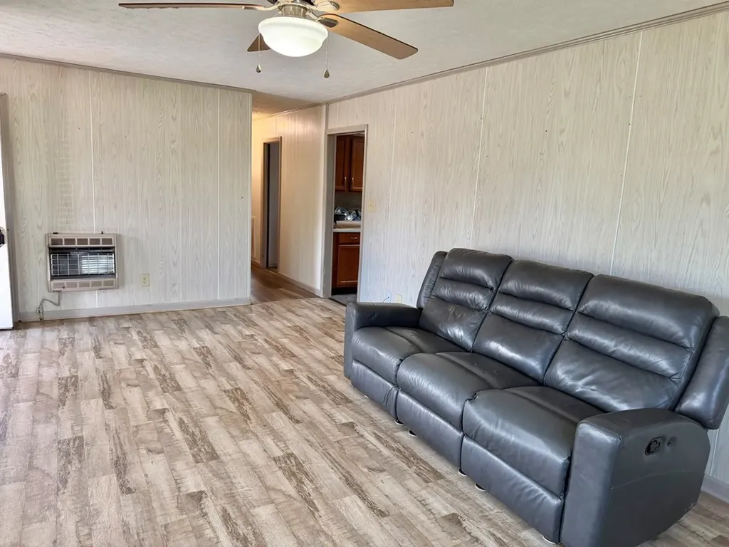 1589 Potato Farm Road Crossville TN 38571
