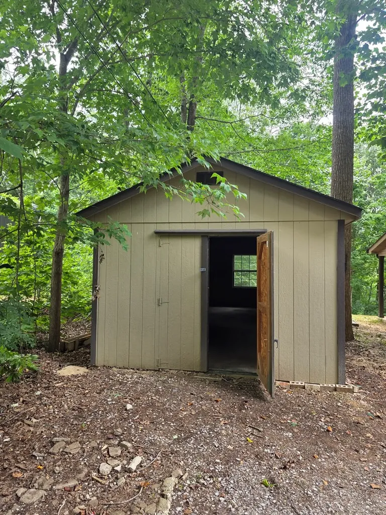 251 Oak Drive Smithville TN 37166
