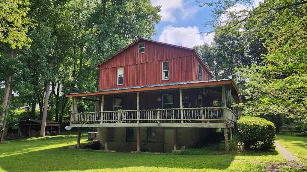 340 Christian Community Road Livingston TN 38570