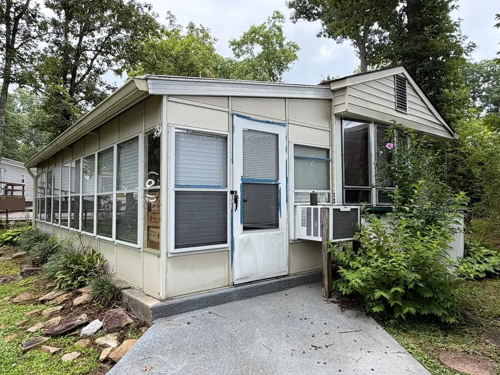 160 Apache Trail Crossville TN 38572