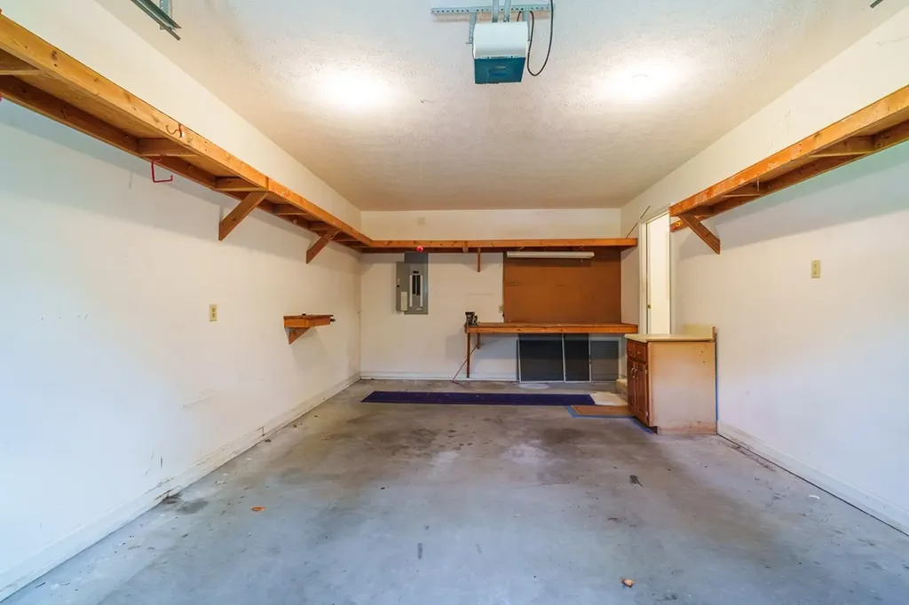 1051 Johnnie Bud Lane Cookeville TN 38501