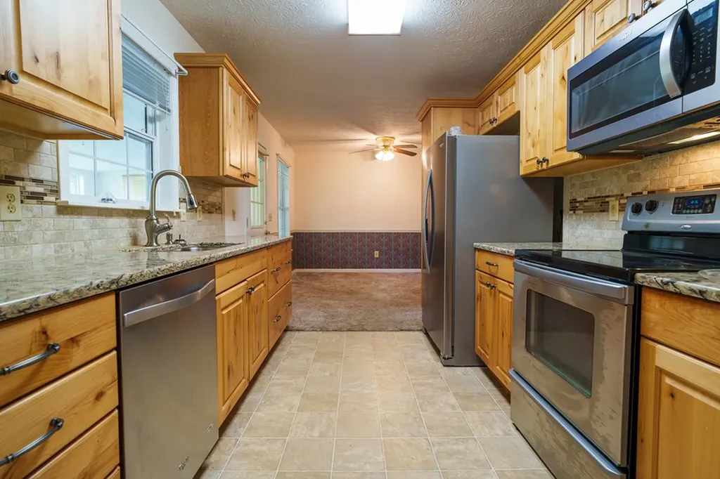 1051 Johnnie Bud Lane Cookeville TN 38501