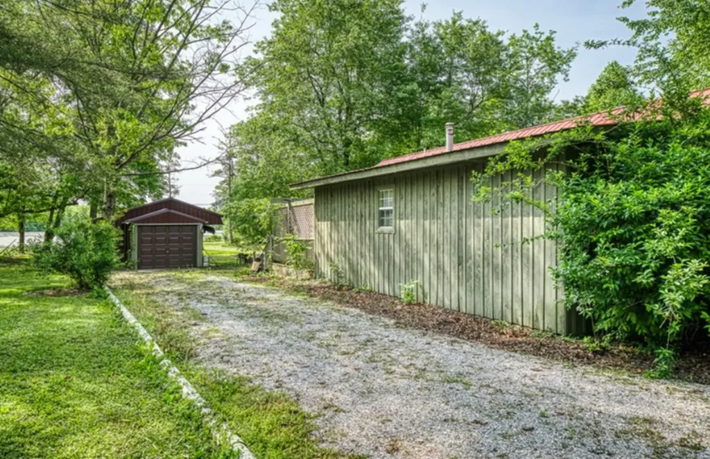 210 Kingwood Drive Sparta TN 38583